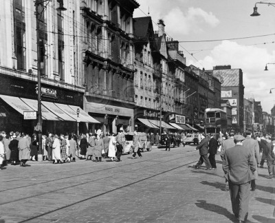 Argyle Street Saturday Afternoon...