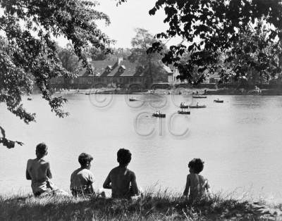 Glasgow Parks - The Boating Pond,...